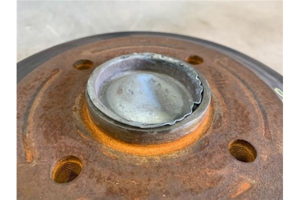 Recambio de disco freno trasero derecho para citroen c3 1.1 i referencia OEM IAM 4211A8  