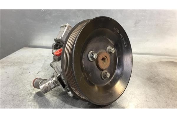 Recambio de bomba servodireccion para mercedes-benz vito furgón (638) 2.2 108 cdi  (638.094) referencia OEM IAM A6042360010  