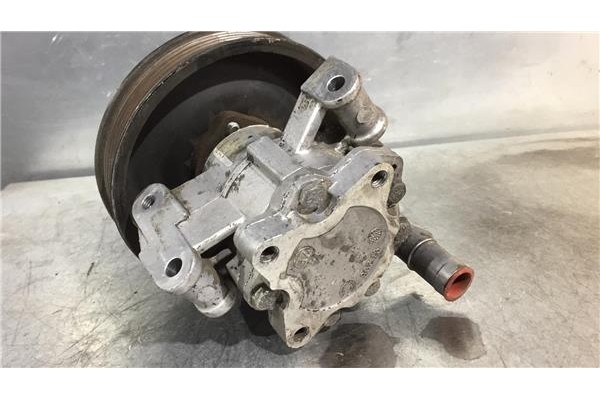 Recambio de bomba servodireccion para mercedes-benz vito furgón (638) 2.2 108 cdi  (638.094) referencia OEM IAM A6042360010  