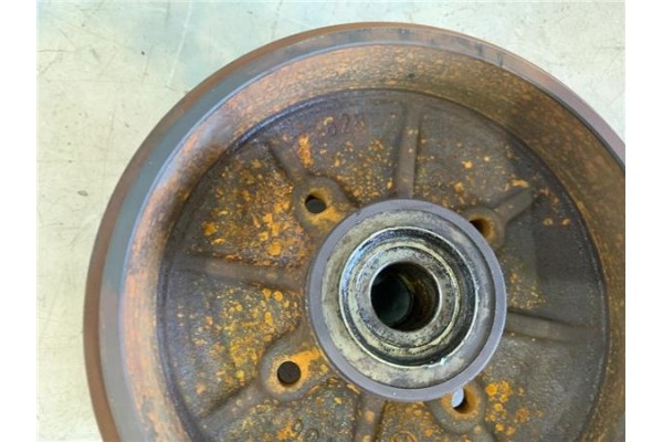 Recambio de disco freno trasero derecho para citroen c3 1.1 i referencia OEM IAM 4211A8  