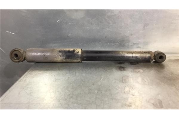 Recambio de amortiguador trasero izquierdo para mercedes-benz vito furgón (638) 2.2 108 cdi  (638.094) referencia OEM IAM A63832