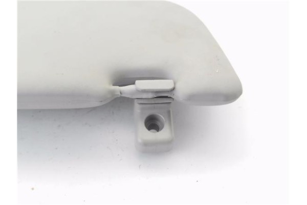 Recambio de parasol derecho para peugeot bipper 1.4 básico referencia OEM IAM 1681654880 8143ZF 