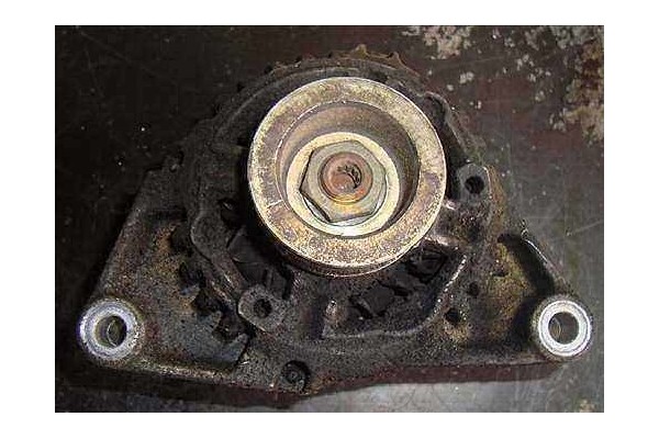 Recambio de alternador para opel corsa b 1.0 i 12v referencia OEM IAM 90534472 0123100005 