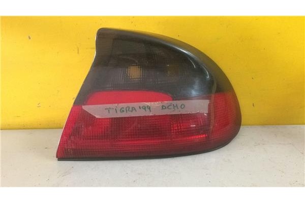 Recambio de piloto trasero derecho para opel tigra (1994) 1.4 16v [1,4 ltr. - 66 kw 16v] referencia OEM IAM E95065  