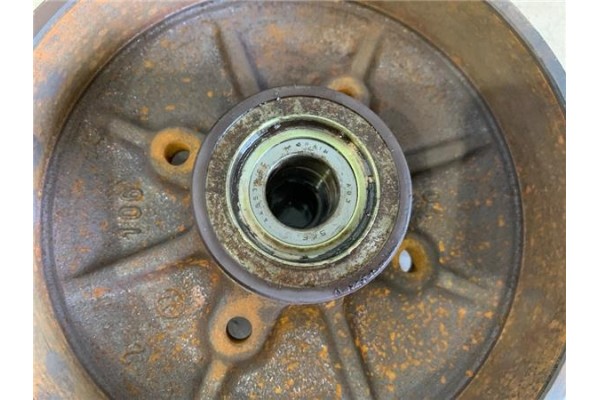 Recambio de disco freno trasero izquierdo para citroen c3 1.1 i referencia OEM IAM 424746  