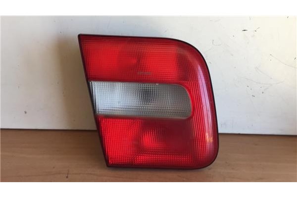 Recambio de piloto trasero izquierdo para volvo s 70 berlina (1996) 2.0 [2,0 ltr. - 93 kw cat] referencia OEM IAM 9157008  