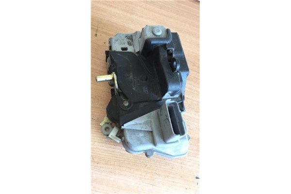 Recambio de cierre electromagnetico delantero izquierdo para citroen xsara picasso 2.0 hdi vivace referencia OEM IAM   
