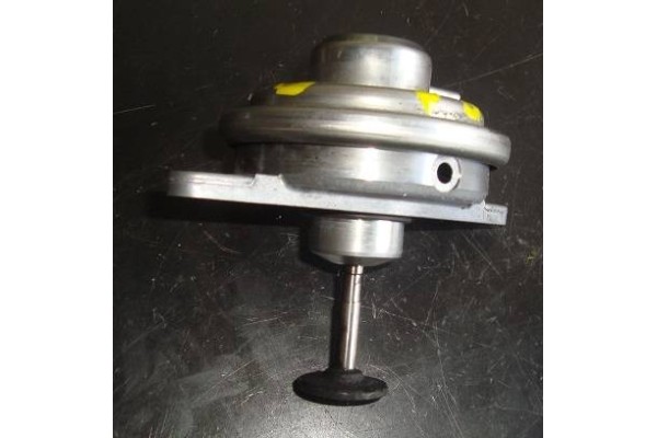 Recambio de egr para saab 9-3 berlina 2.2 tid referencia OEM IAM 7188  