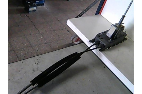 Recambio de varillas de cambio para volkswagen golf v (1k1) 1.9 tdi referencia OEM IAM 1K0711061B  