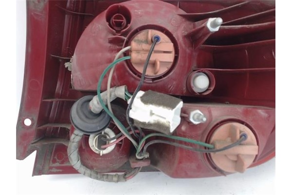 Recambio de piloto trasero izquierdo para hyundai getz (tb) referencia OEM IAM 924011C010  