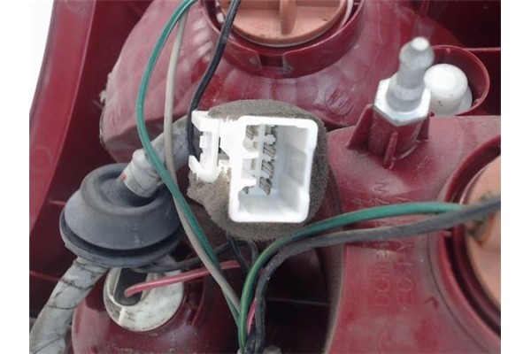 Recambio de piloto trasero izquierdo para hyundai getz (tb) referencia OEM IAM 924011C010  