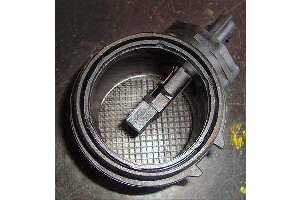 Recambio de caudalimetro para saab 9-3 berlina 2.2 tid referencia OEM IAM 0281002443 0281002212 