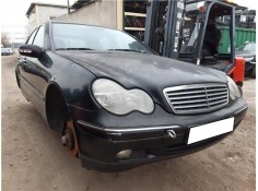 mercedes-benz clase c (bm 203) berlina del año 2001