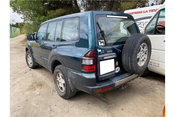 mitsubishi montero (v60/v70) del año 2001