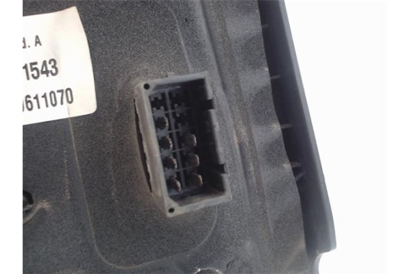 Recambio de retrovisor electrico derecho para renault scenic i (ja...) referencia OEM IAM 7700431543 9611070 