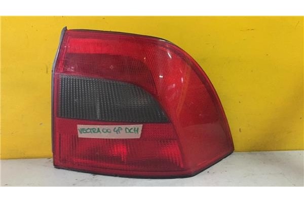 Recambio de piloto trasero derecho para opel vectra b berlina (1995) 1.6 comfort [1,6 ltr. - 55 kw] referencia OEM IAM GM5075  