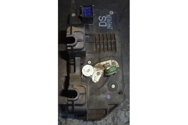 Recambio de cierre electromagnetico trasero izquierdo para opel zafira a 2.0 dti 16v referencia OEM IAM 133071 24414134 