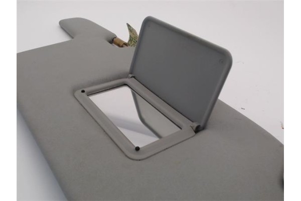 Recambio de parasol derecho para honda civic vi 1.4 (es4) referencia OEM IAM   