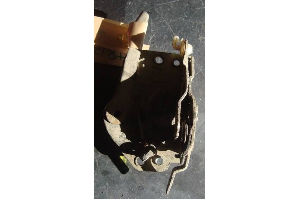 Recambio de cierre electromagnetico trasero derecho para seat ibiza 1.2 referencia OEM IAM 6K4839016  