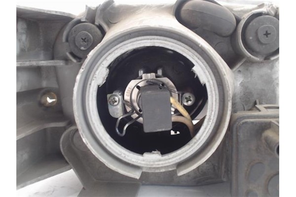 Recambio de faro delantero izquierdo para hyundai coupe (rd) referencia OEM IAM 921012C010  