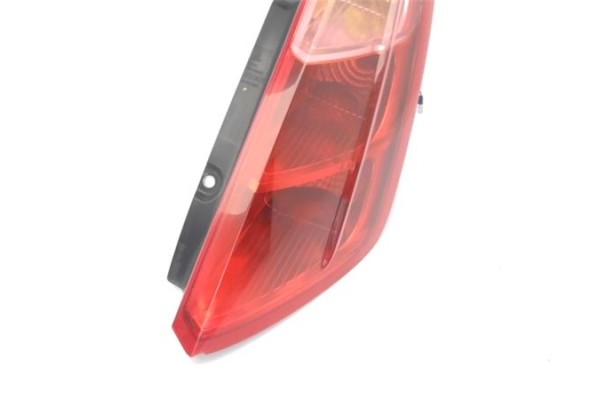 Recambio de piloto trasero derecho para fiat punto / grande punto (199) 1.4 referencia OEM IAM 51701590  