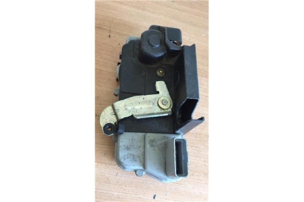 Recambio de cierre electromagnetico trasero izquierdo para citroen xsara picasso 2.0 hdi vivace referencia OEM IAM   