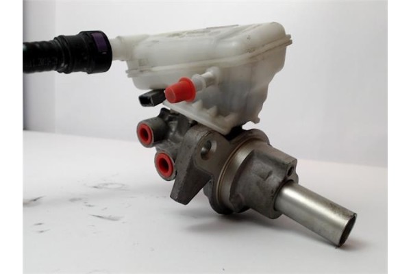 Recambio de bomba freno para ford fiesta vi 1.4 tdci referencia OEM IAM 0204054029 A01712A 