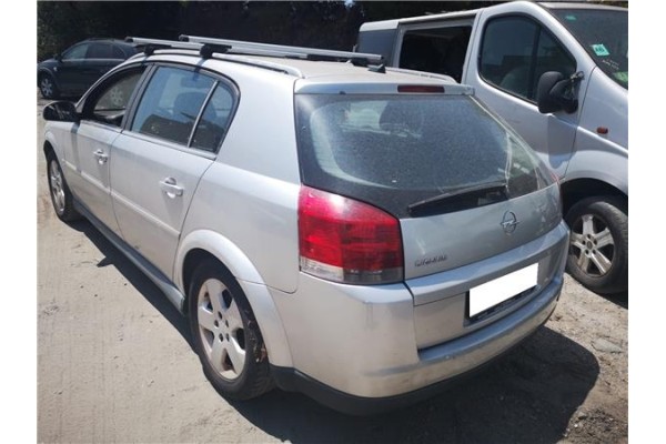 opel signum del año 2004