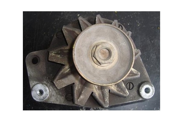 Recambio de alternador para volkswagen jetta ii (165/167) 1.6 referencia OEM IAM 2940305  