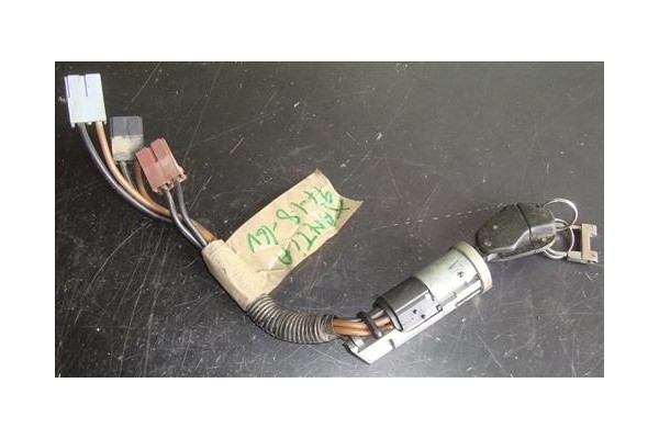 Recambio de clausor para citroen xantia berlina 1.8 i 16v referencia OEM IAM 4162W4  