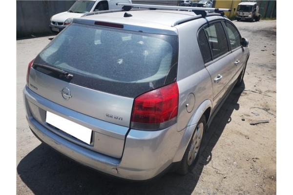 opel signum del año 2004