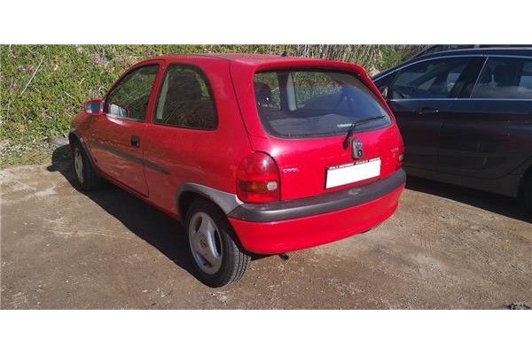 opel corsa b (1993) del año 