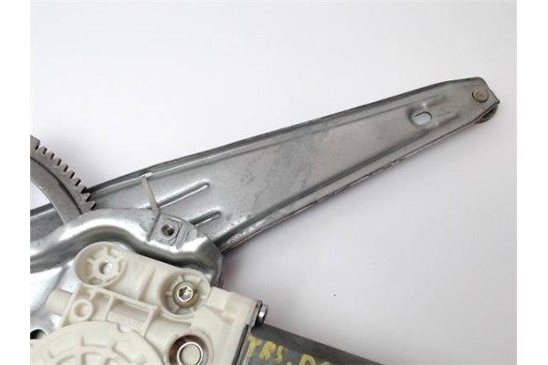 Recambio de mecanismo elevalunas trasero derecho para toyota avensis berlina (t25) 2.2 d-4d executive berlina (5-ptas.) referenc
