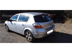 opel astra h berlina del año 2004