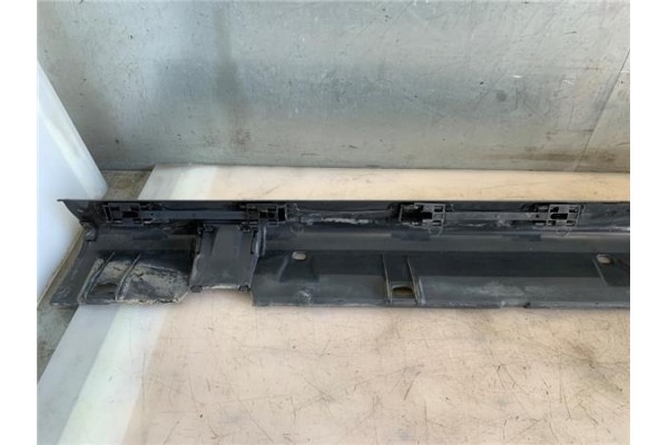 Recambio de spoiler talonera lat. izquierda para opel corsa c 1.2 twinport referencia OEM IAM I3501311  