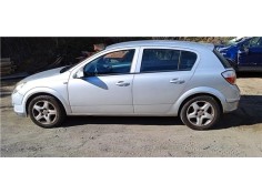 opel astra h berlina del año 2004