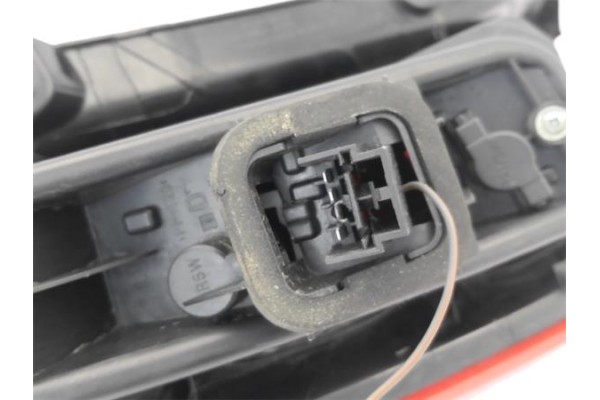 Recambio de piloto trasero derecho para fiat punto / grande punto (199) 1.4 referencia OEM IAM 51701590  