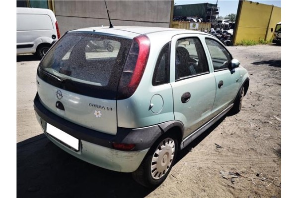 opel corsa c del año 2001