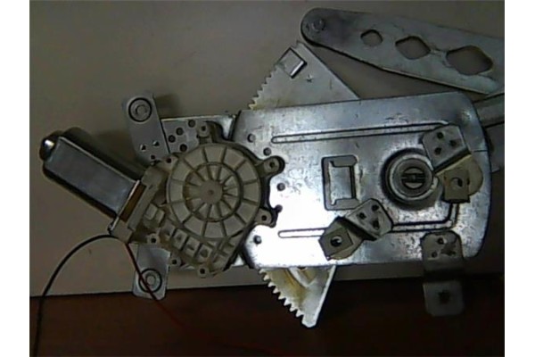 Recambio de mecanismo elevalunas delantero izquierdo para bmw serie 3 berlina (e36) 1.8 318i se referencia OEM IAM 014005  