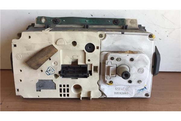 Recambio de cuadro completo para volkswagen polo ii (867/871/873) 1.3 referencia OEM IAM 260491202201 X1612086311 