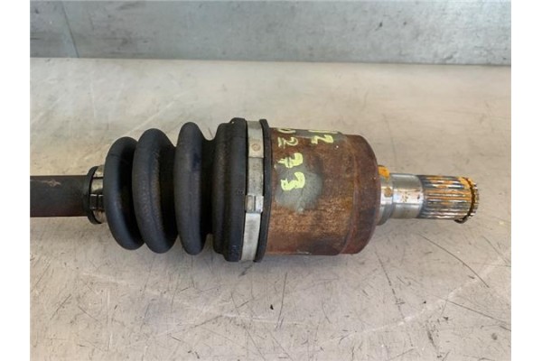 Recambio de palier delantero izquierdo para hyundai getz (tb) 1.1 referencia OEM IAM 495001C000  