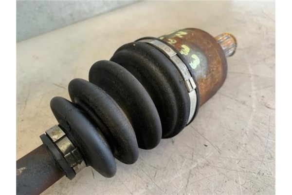 Recambio de palier delantero izquierdo para hyundai getz (tb) 1.1 referencia OEM IAM 495001C000  