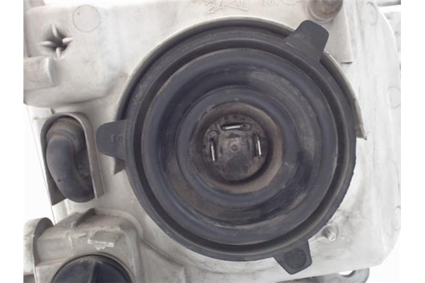 Recambio de faro delantero izquierdo para nissan serena (c23m) referencia OEM IAM 260607C007  