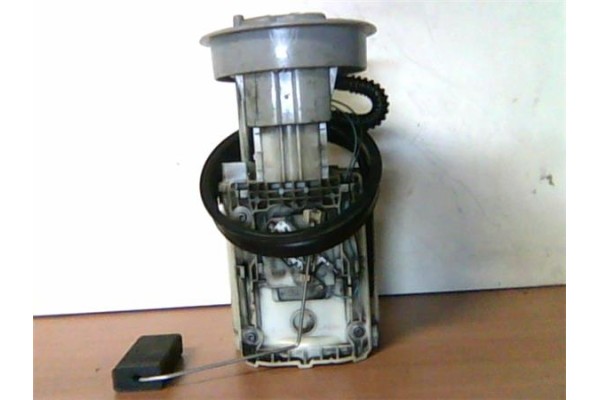 Recambio de bomba combustible para volkswagen polo iv (9n1) 1.4 tdi referencia OEM IAM 6N0919050 220212006001 