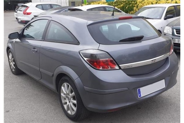 opel astra h gtc del año 2005