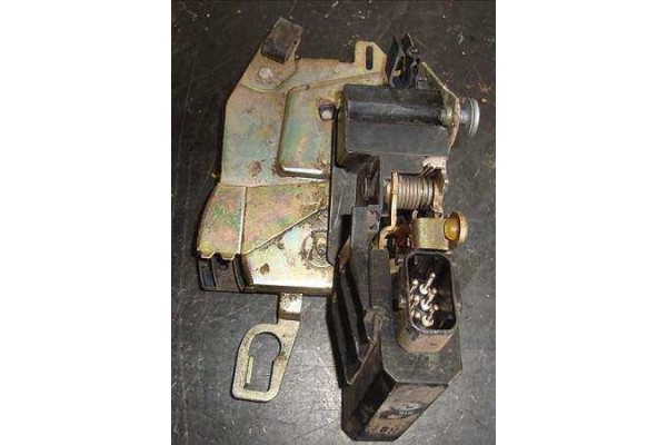 Recambio de cierre electromagnetico delantero izquierdo para bmw serie 3 berlina (e36) 1.8 318i referencia OEM IAM 51218122417  
