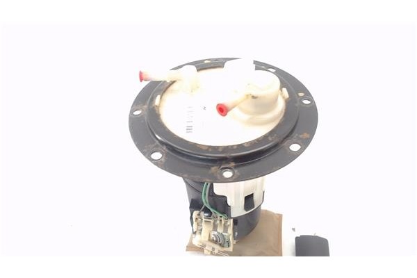 Recambio de bomba combustible para hyundai getz (tb) 1.1 referencia OEM IAM 311101C000 83000750 