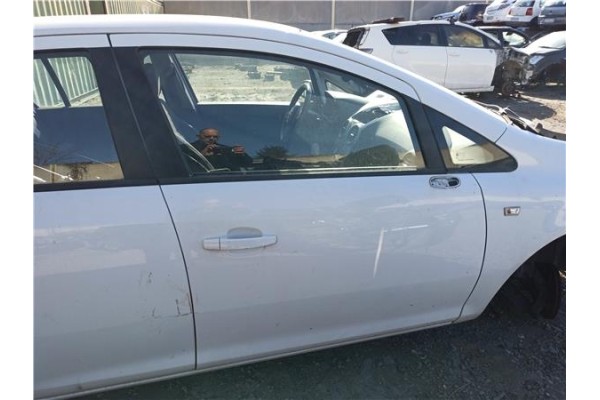 Recambio de puerta delantero derecha para opel corsa d 1.3 cdti referencia OEM IAM 93189329  