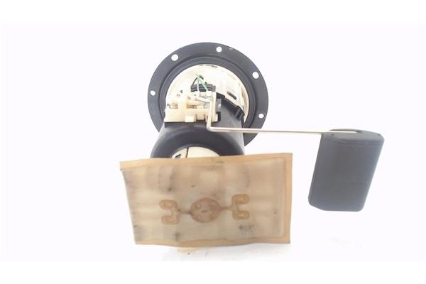 Recambio de bomba combustible para hyundai getz (tb) 1.1 referencia OEM IAM 311101C000 83000750 