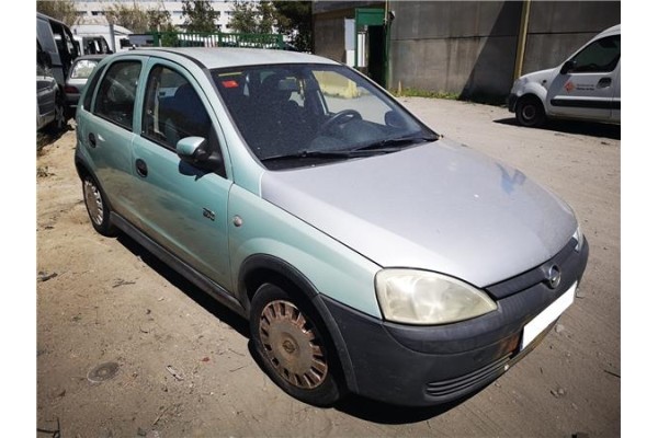 opel corsa c del año 2001
